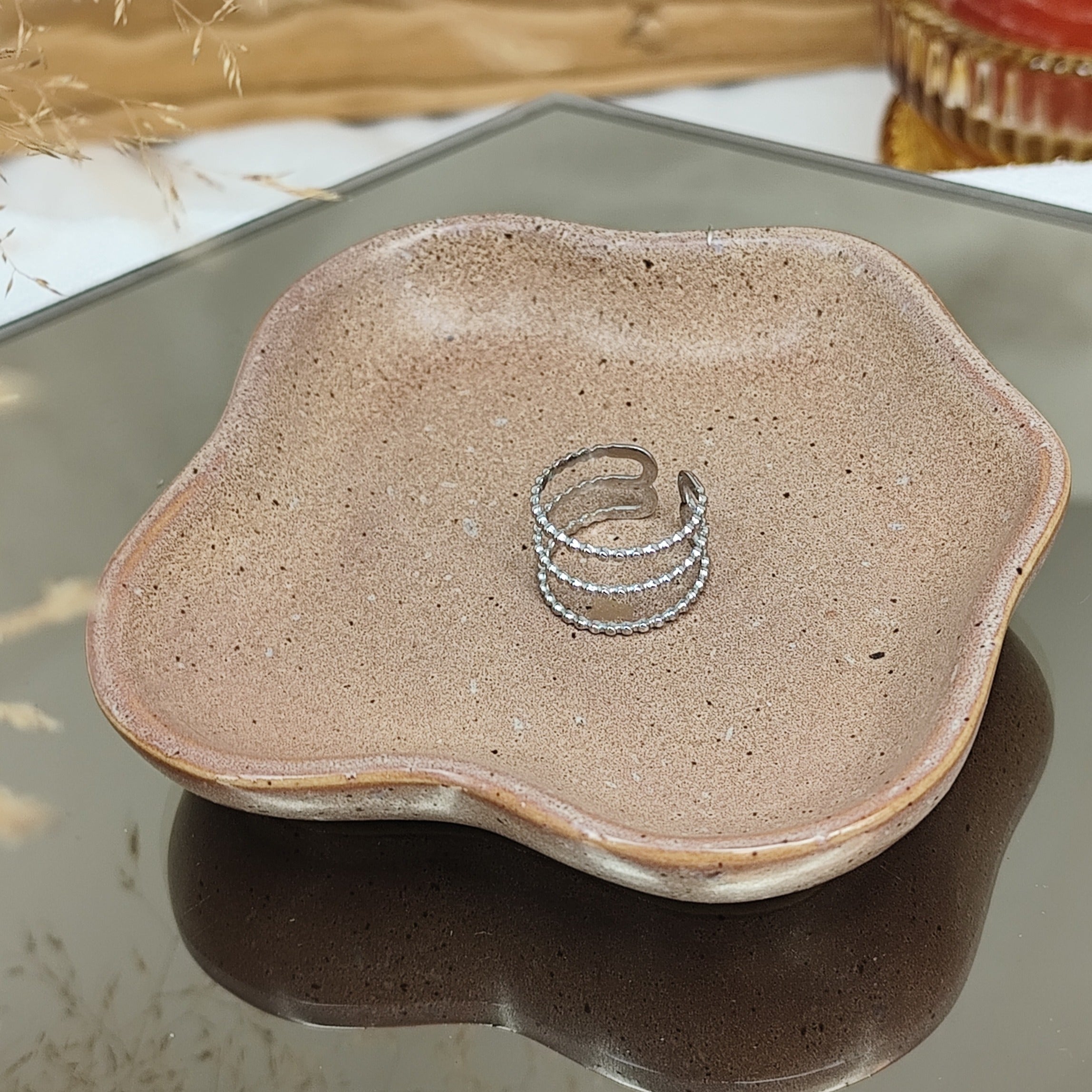Ring &