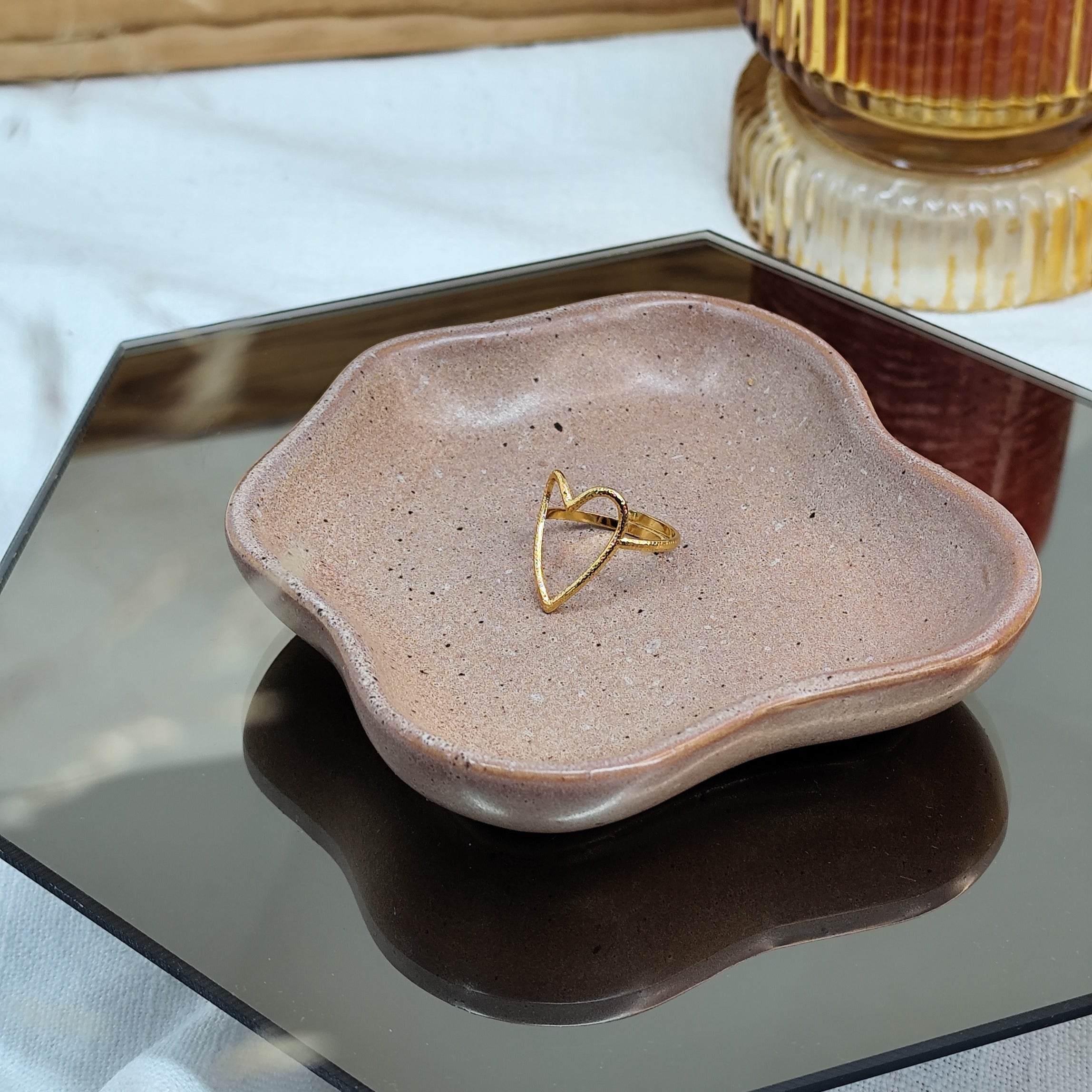 Ring &