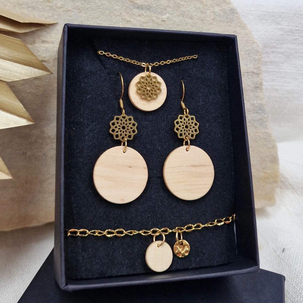 Lebensbaumschmuck Haselnuss