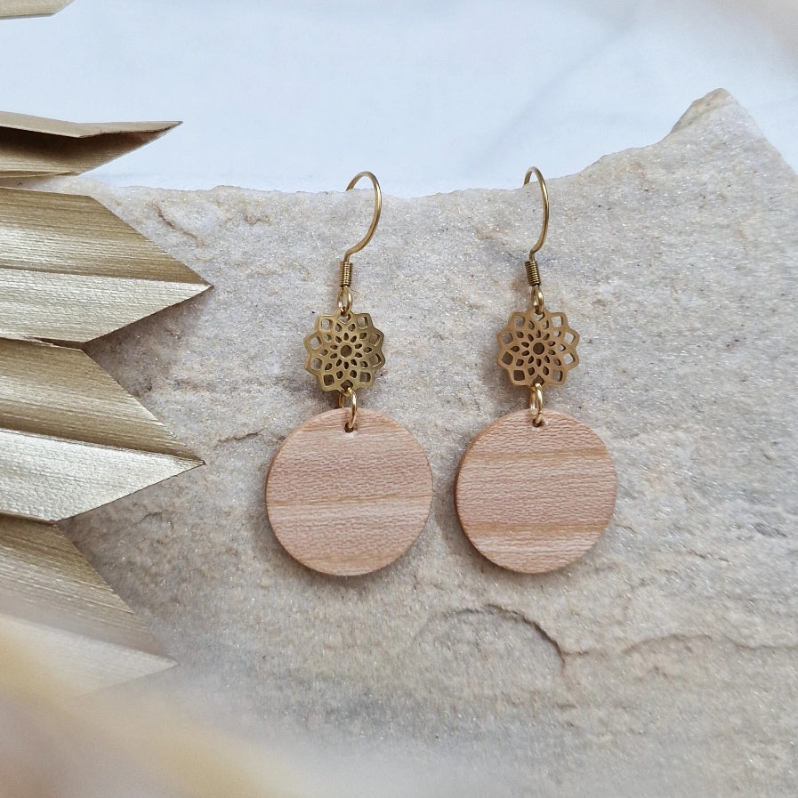 Tree of life ornament elm