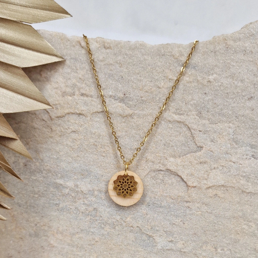Tree of life ornament pine
