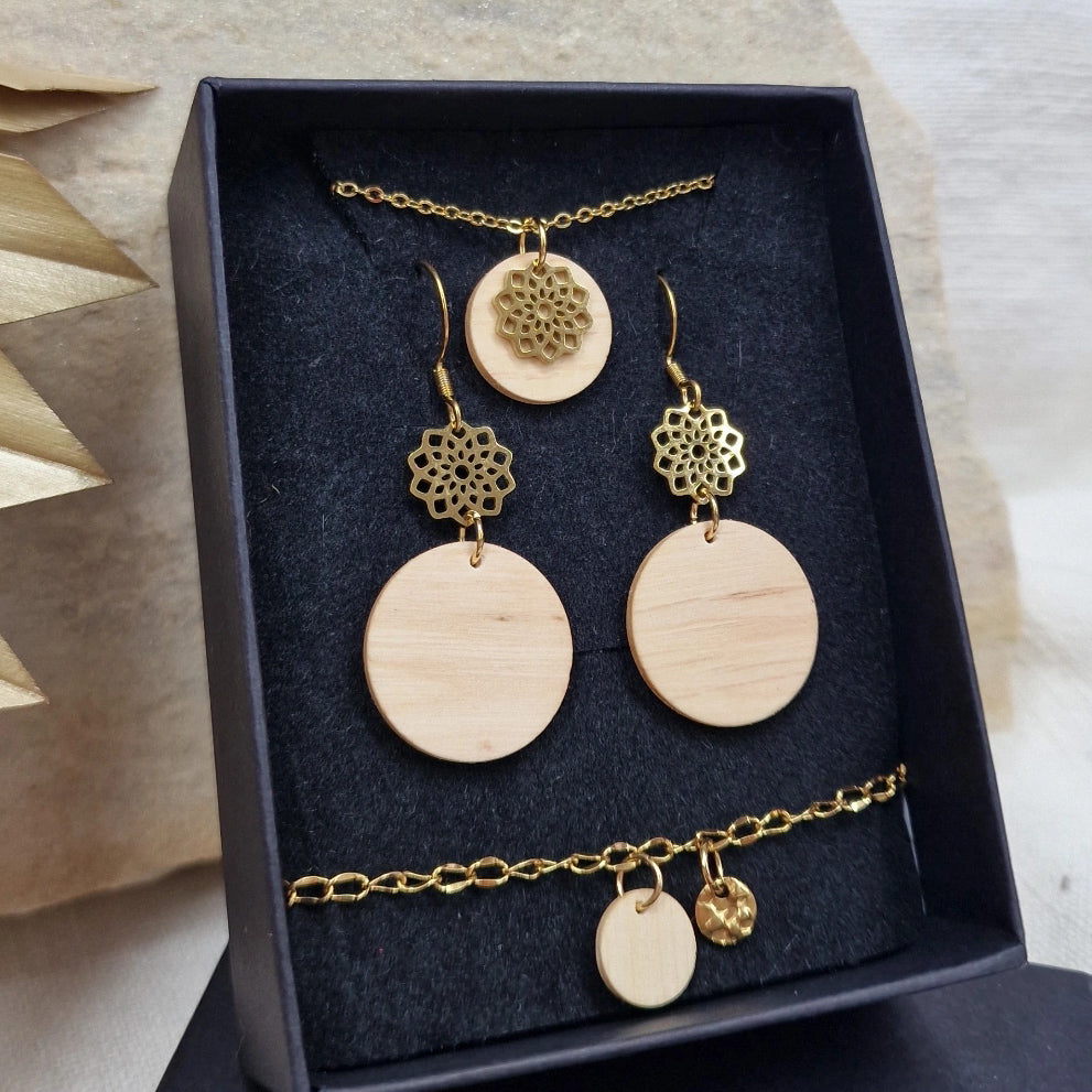 Lebensbaumschmuck Haselnuss