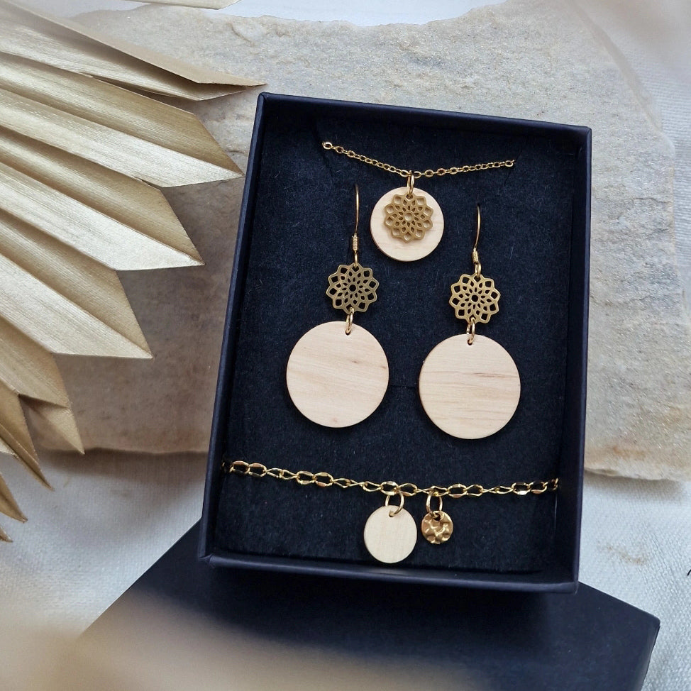 Lebensbaumschmuck Haselnuss