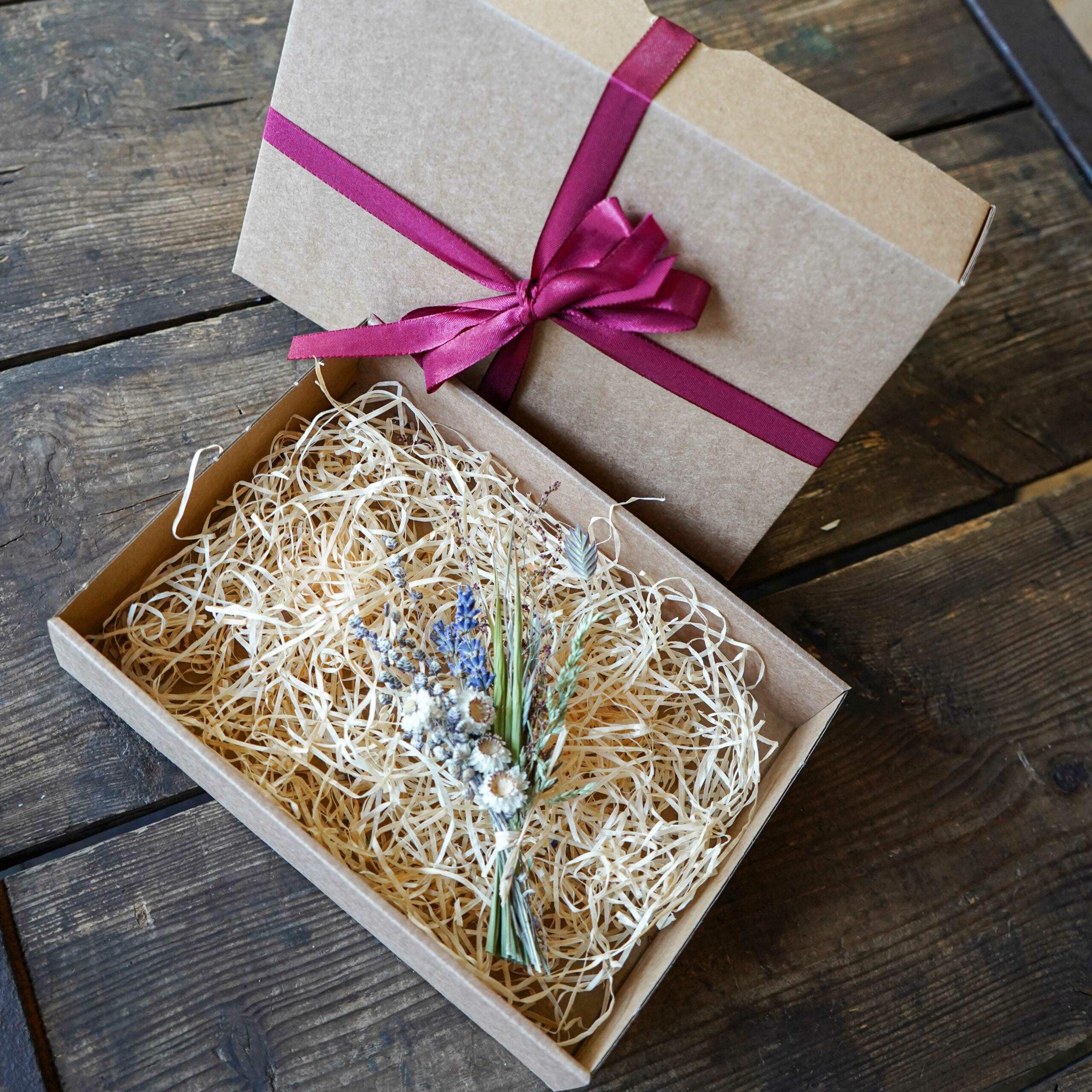 Holzschmuck_Astwerk_Geschenksverpackung_Neutral_2