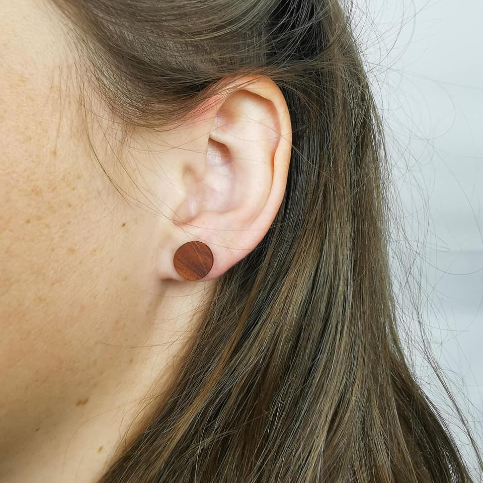 Ohrstecker "Zwetschkenholz" - Holzschmuck Astwerk