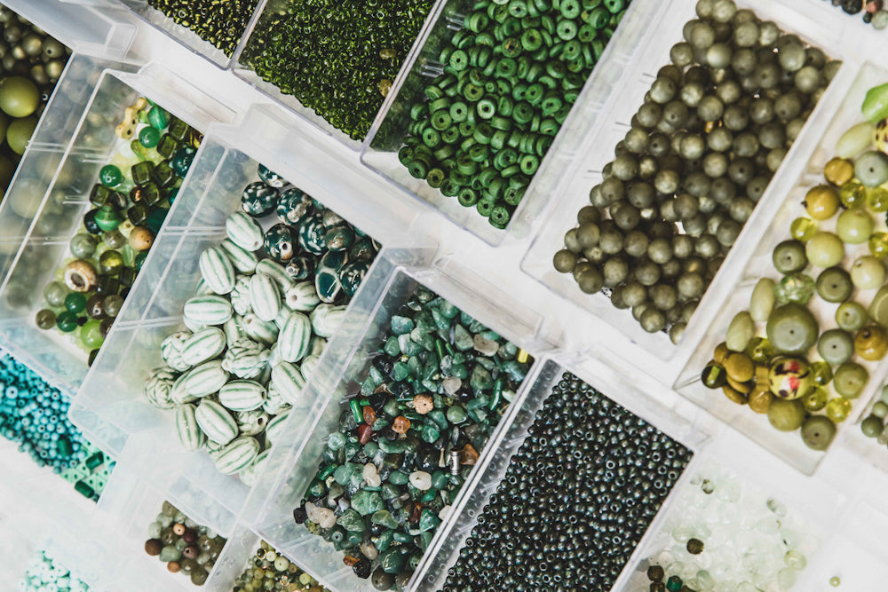 Verschiedenste Zusatzmaterialien in den unterschiedlichsten Farben, Formen und Materialien