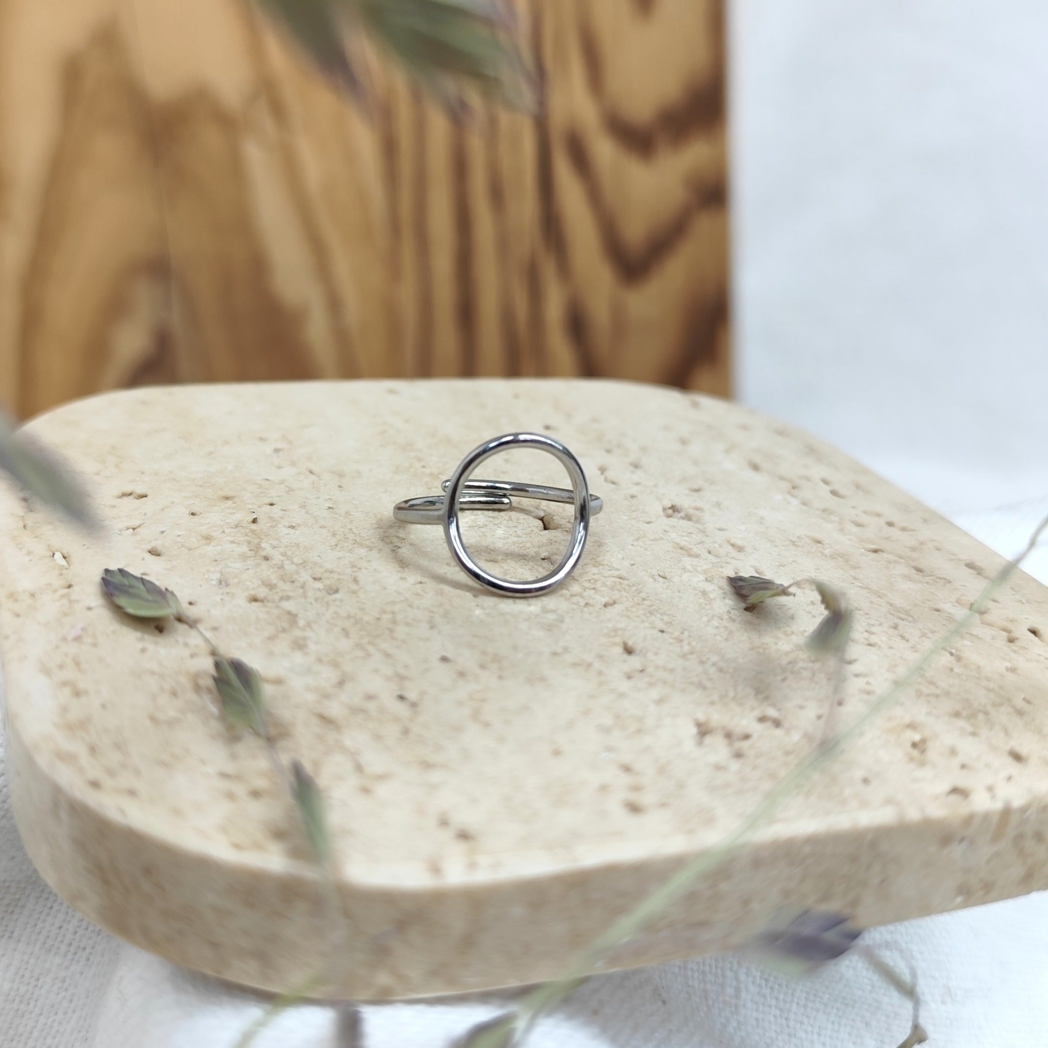 Ring &