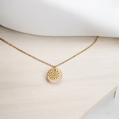 Lebensbaumschmuck Haselnuss