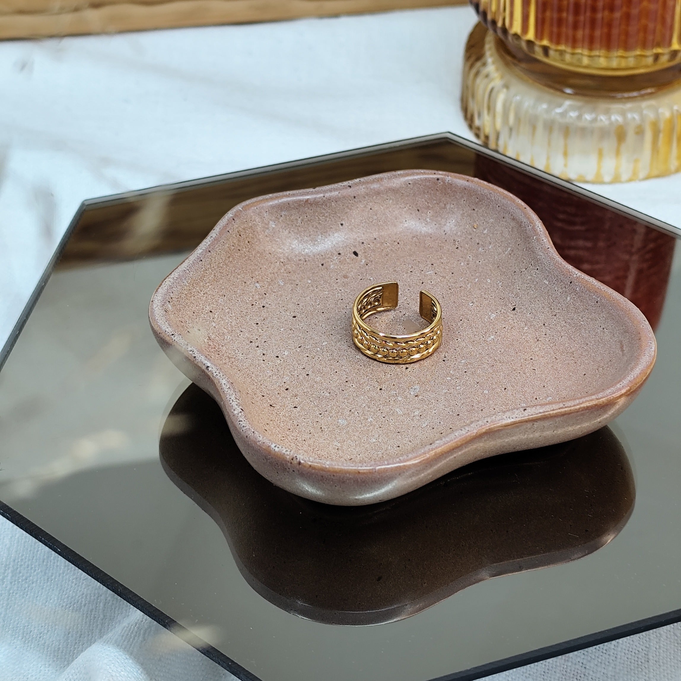 Ring &
