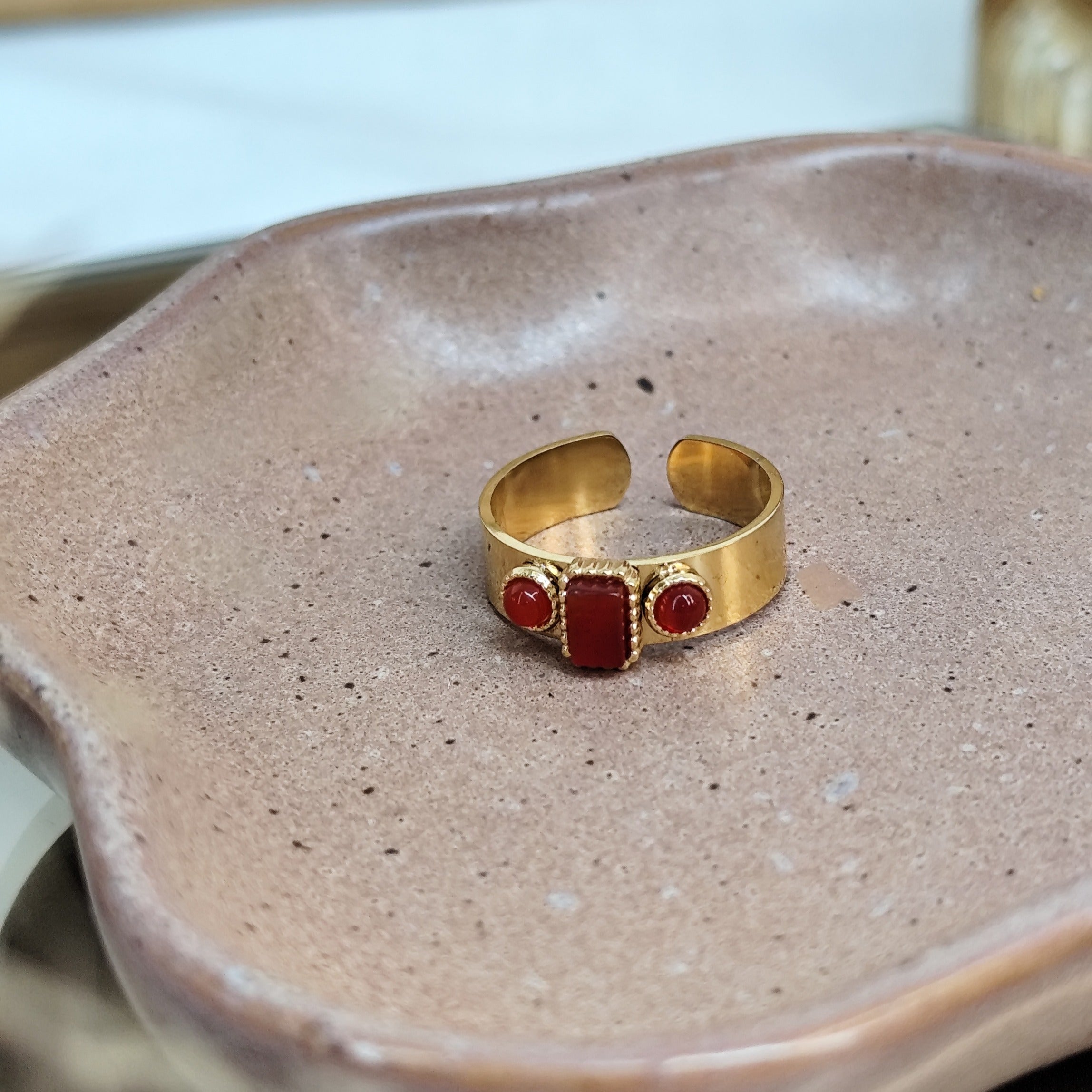 Ring &