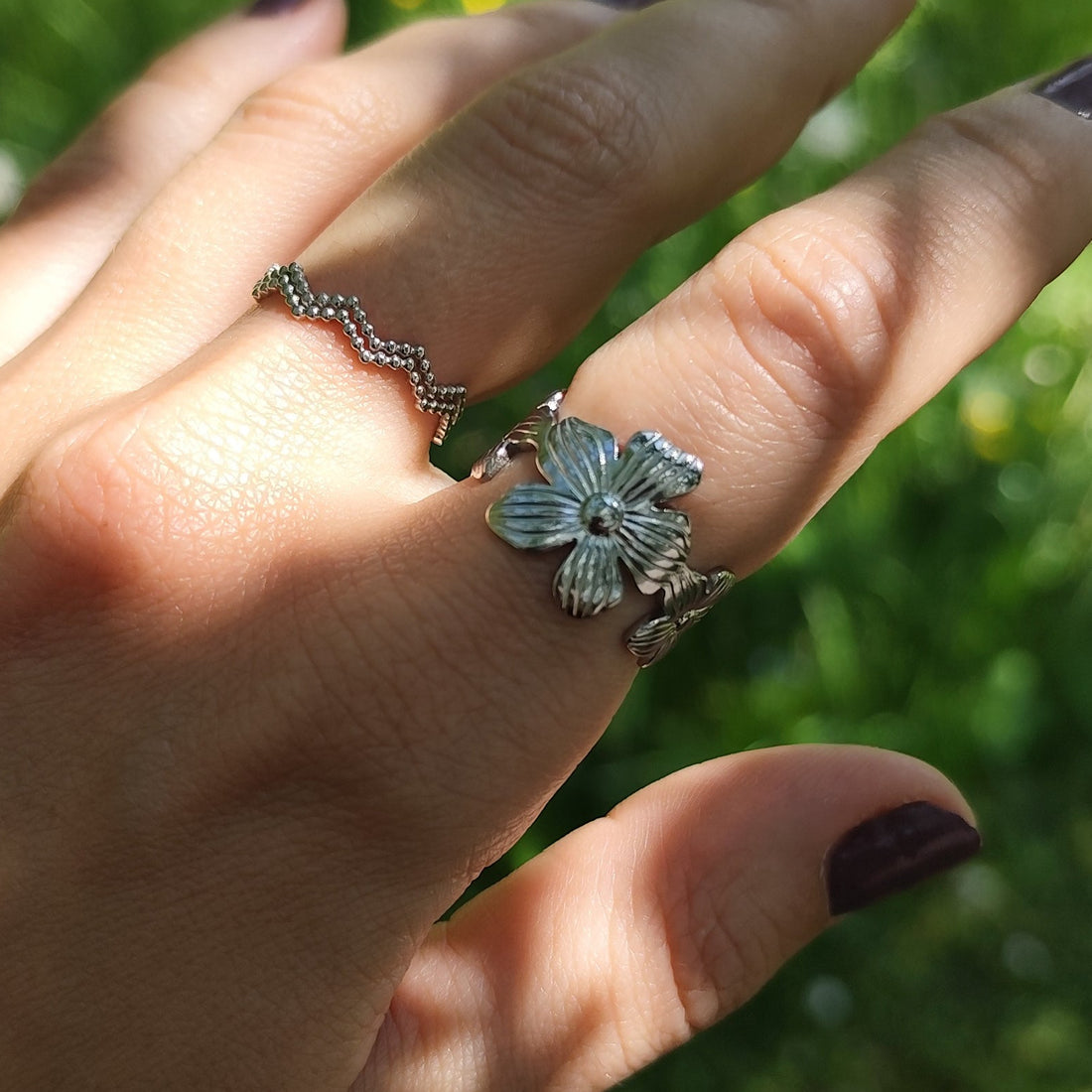 Ring &