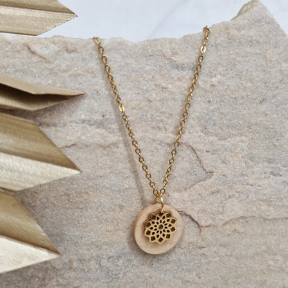 Lebensbaumschmuck Haselnuss