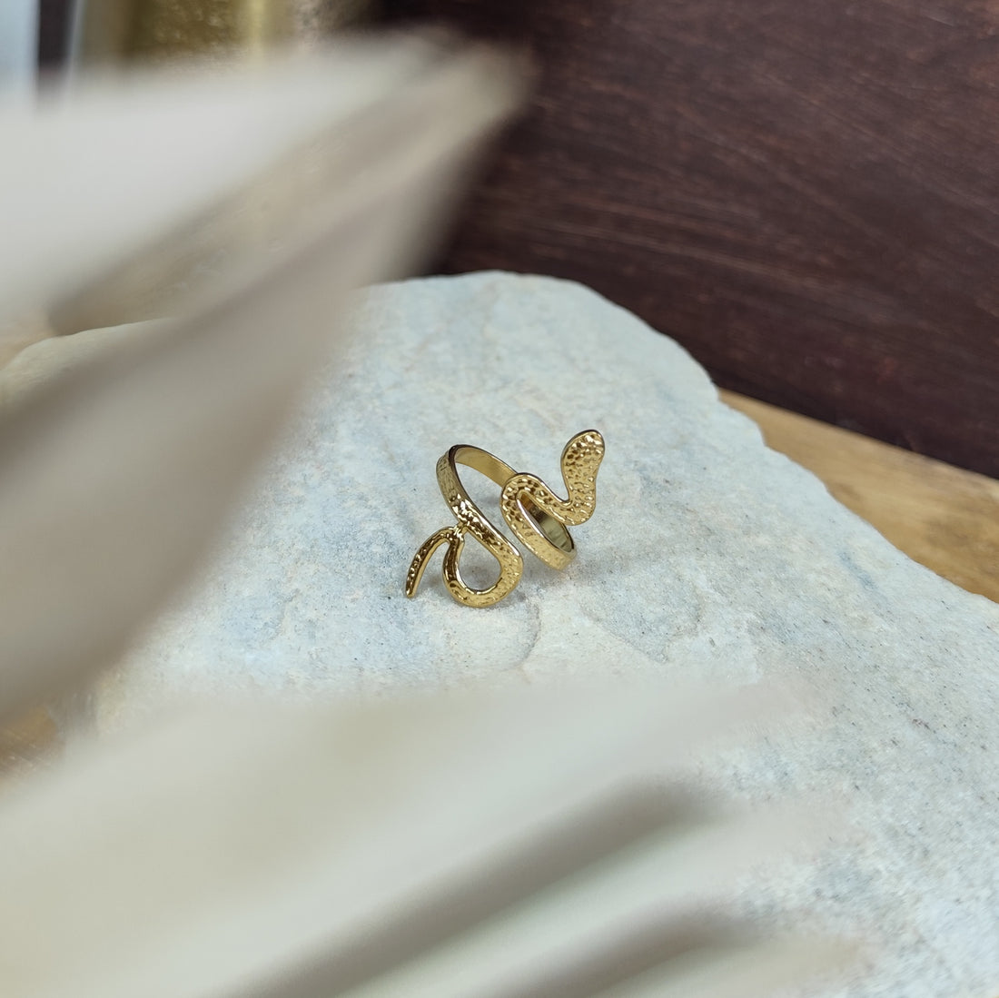 Ring &