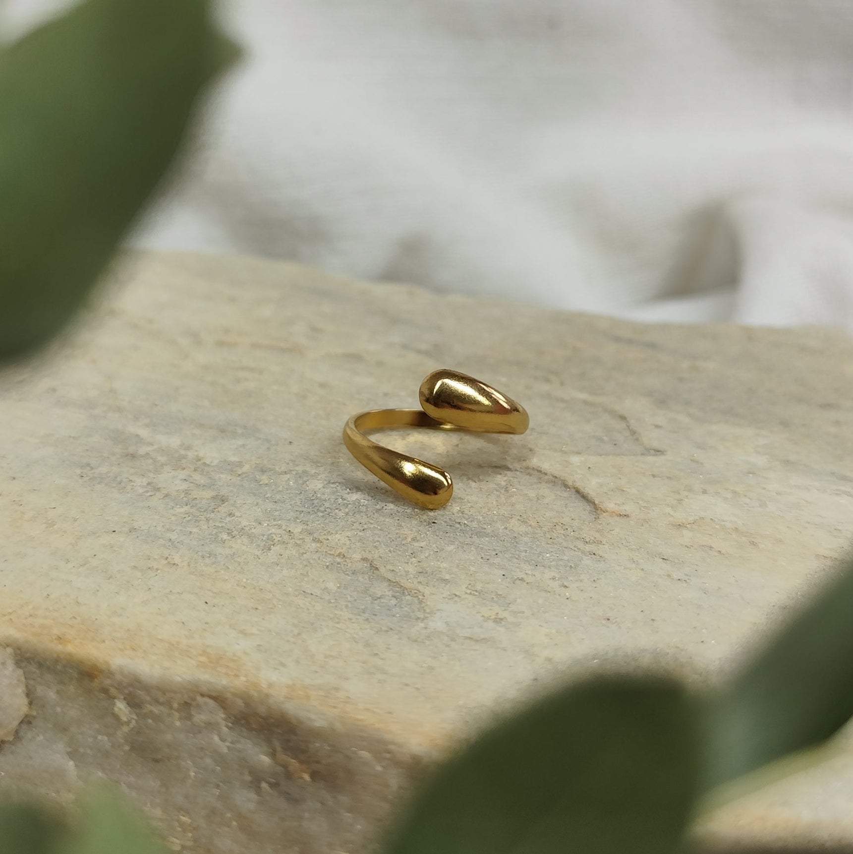 Ring &