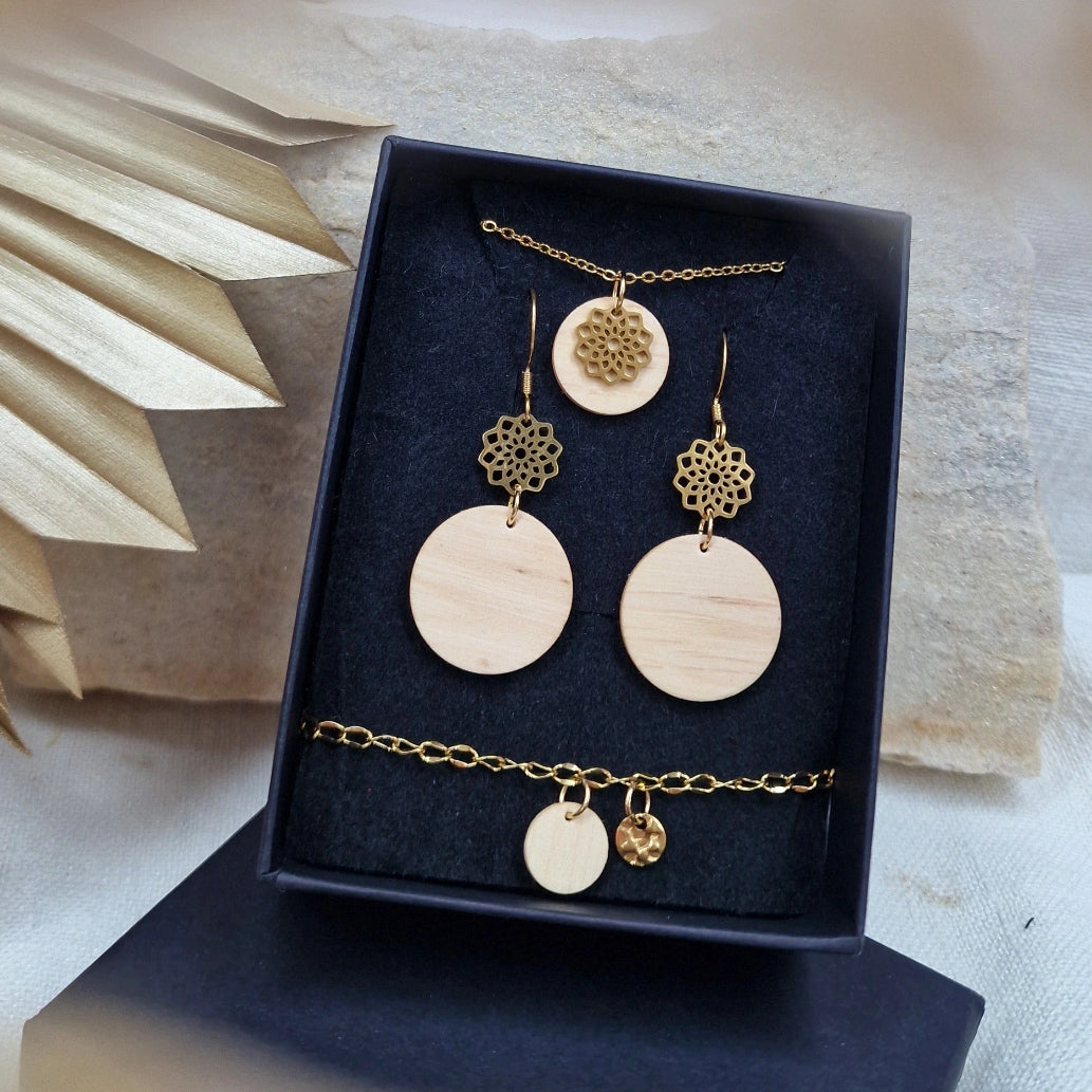 Lebensbaumschmuck Haselnuss
