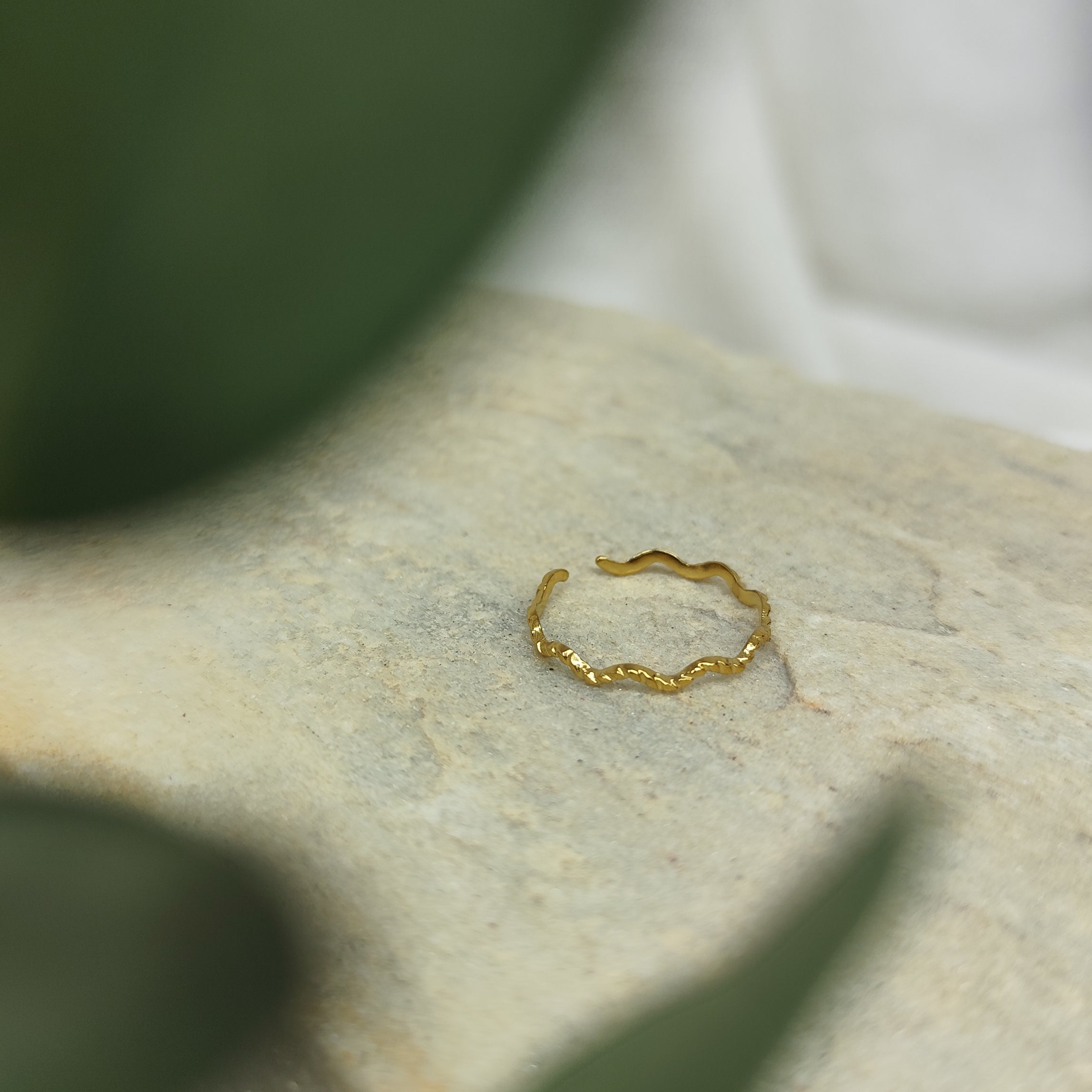 Ring &