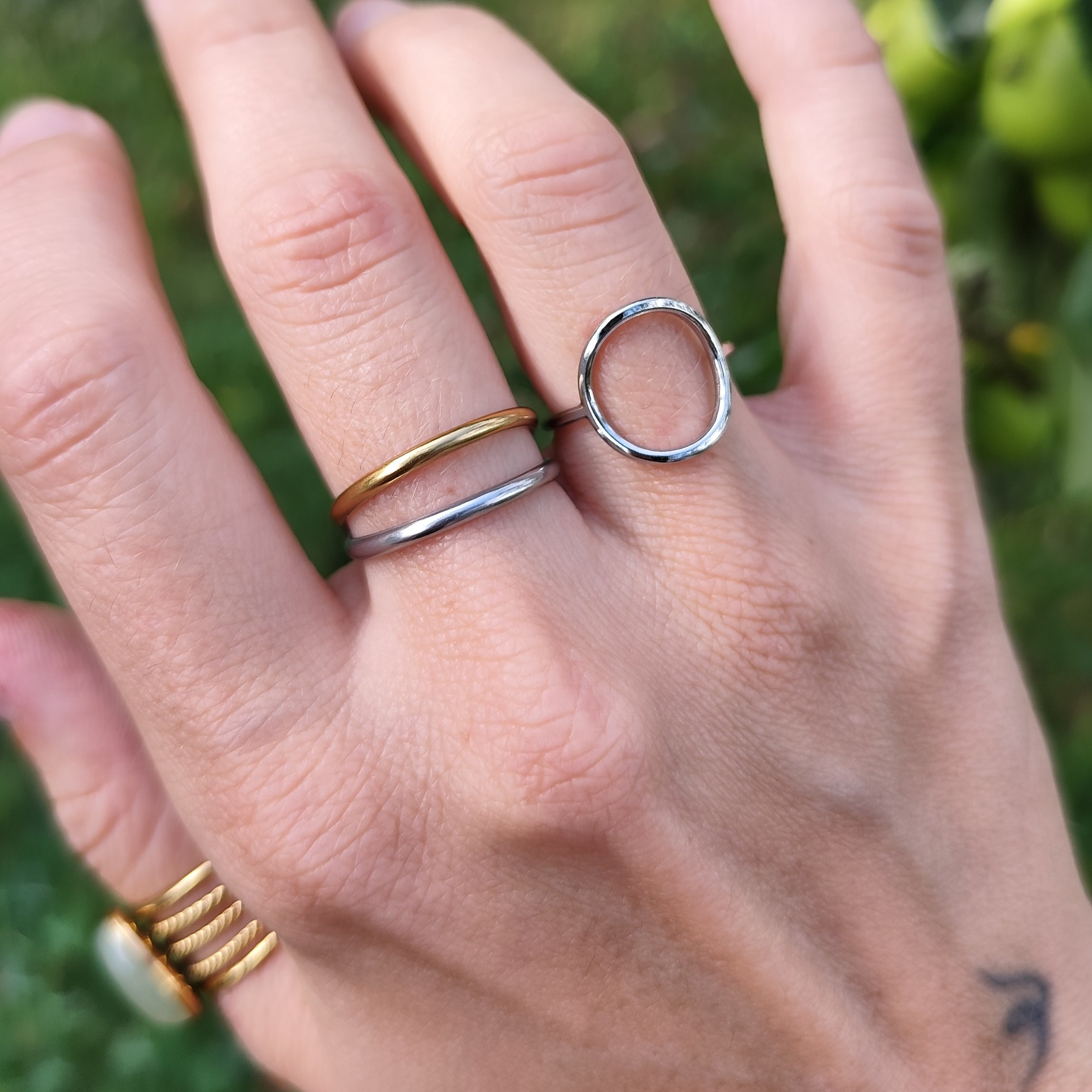 Ring &