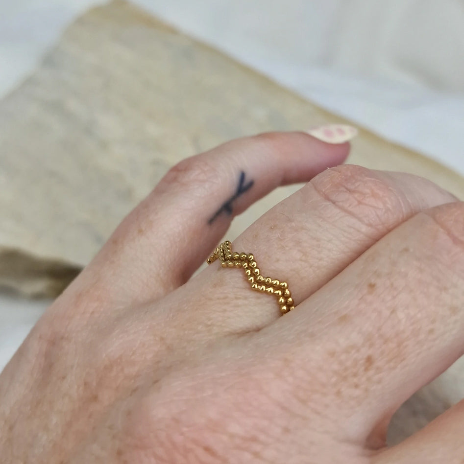 Ring &