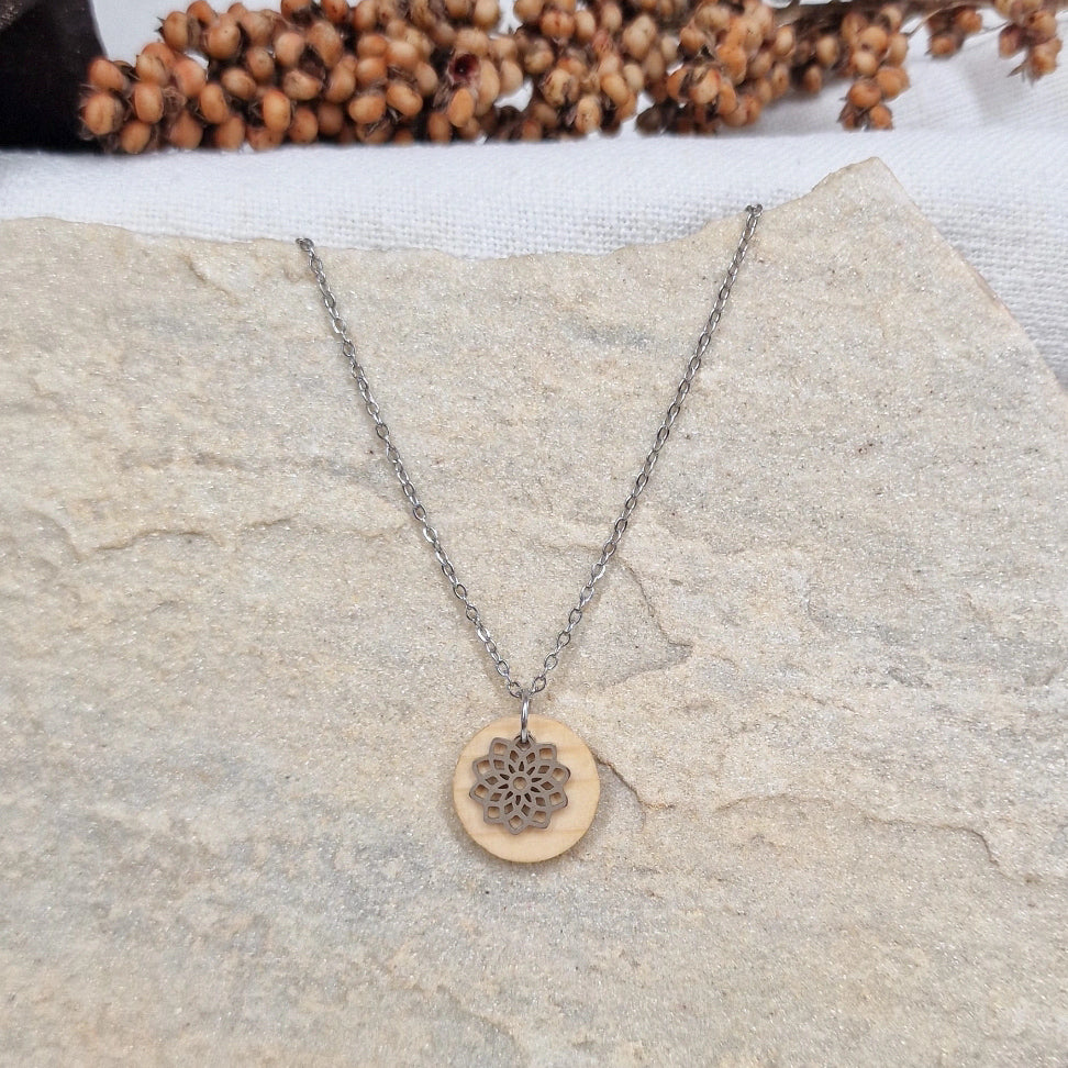Tree of life ornament pine