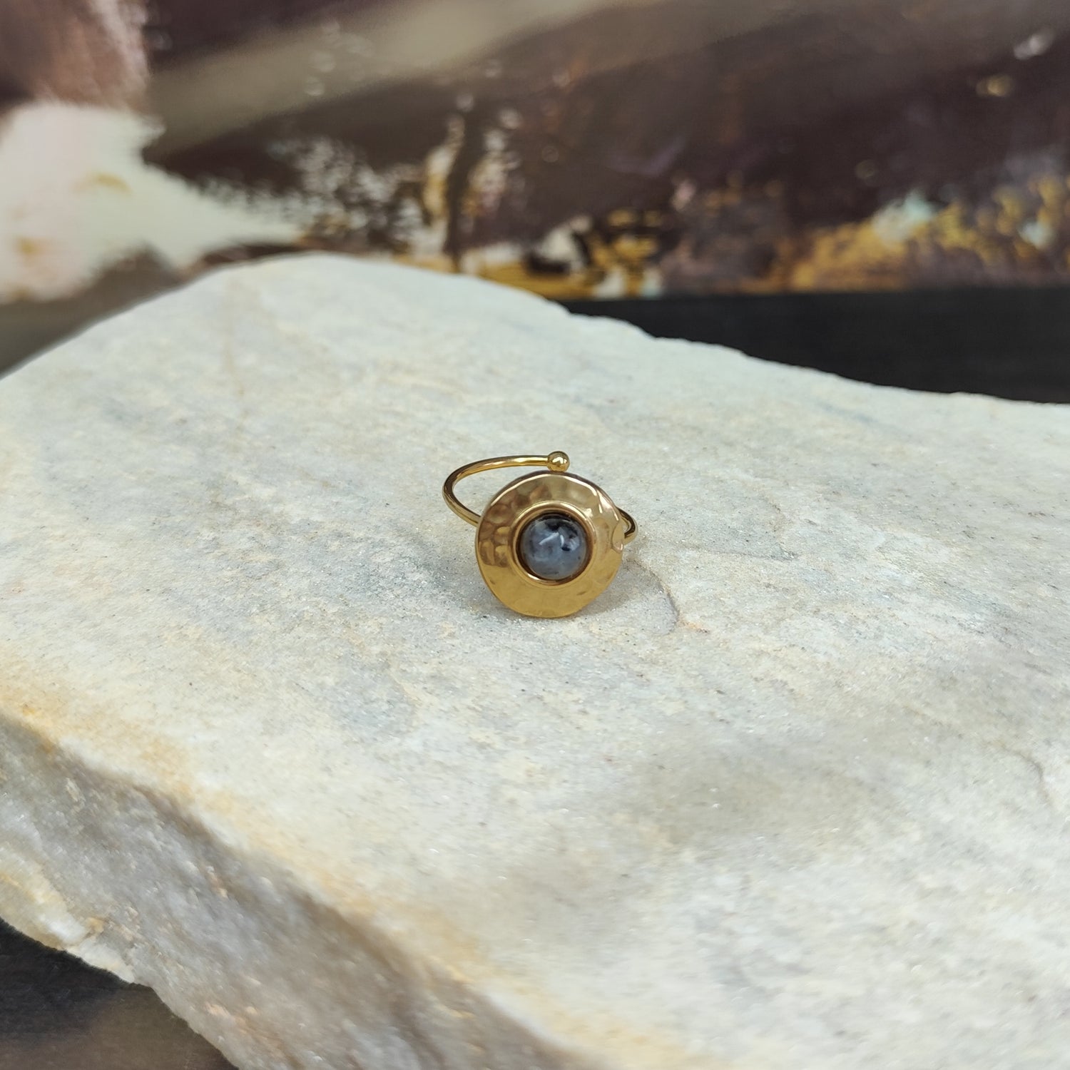 Ring &